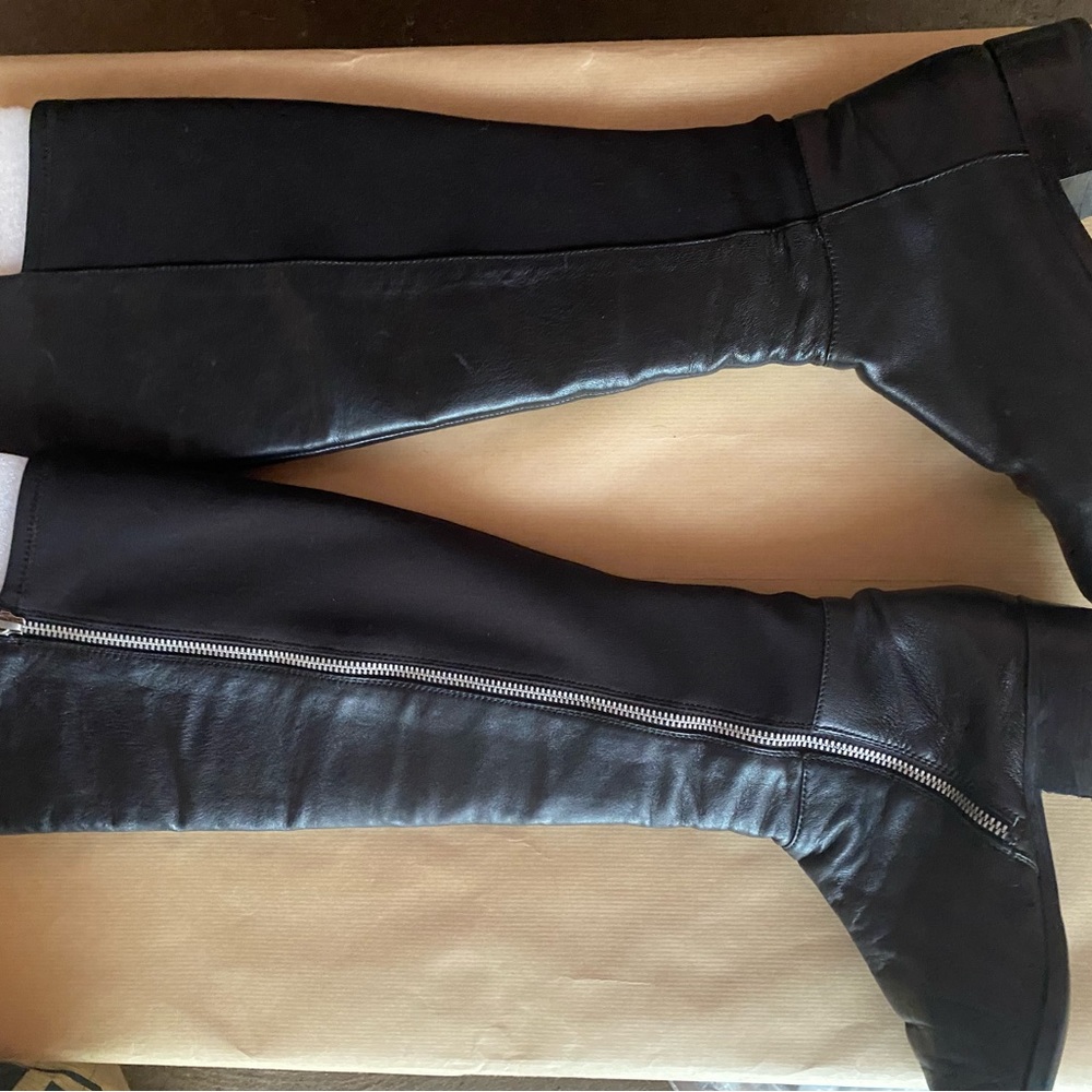 Michael Kora black leather boots